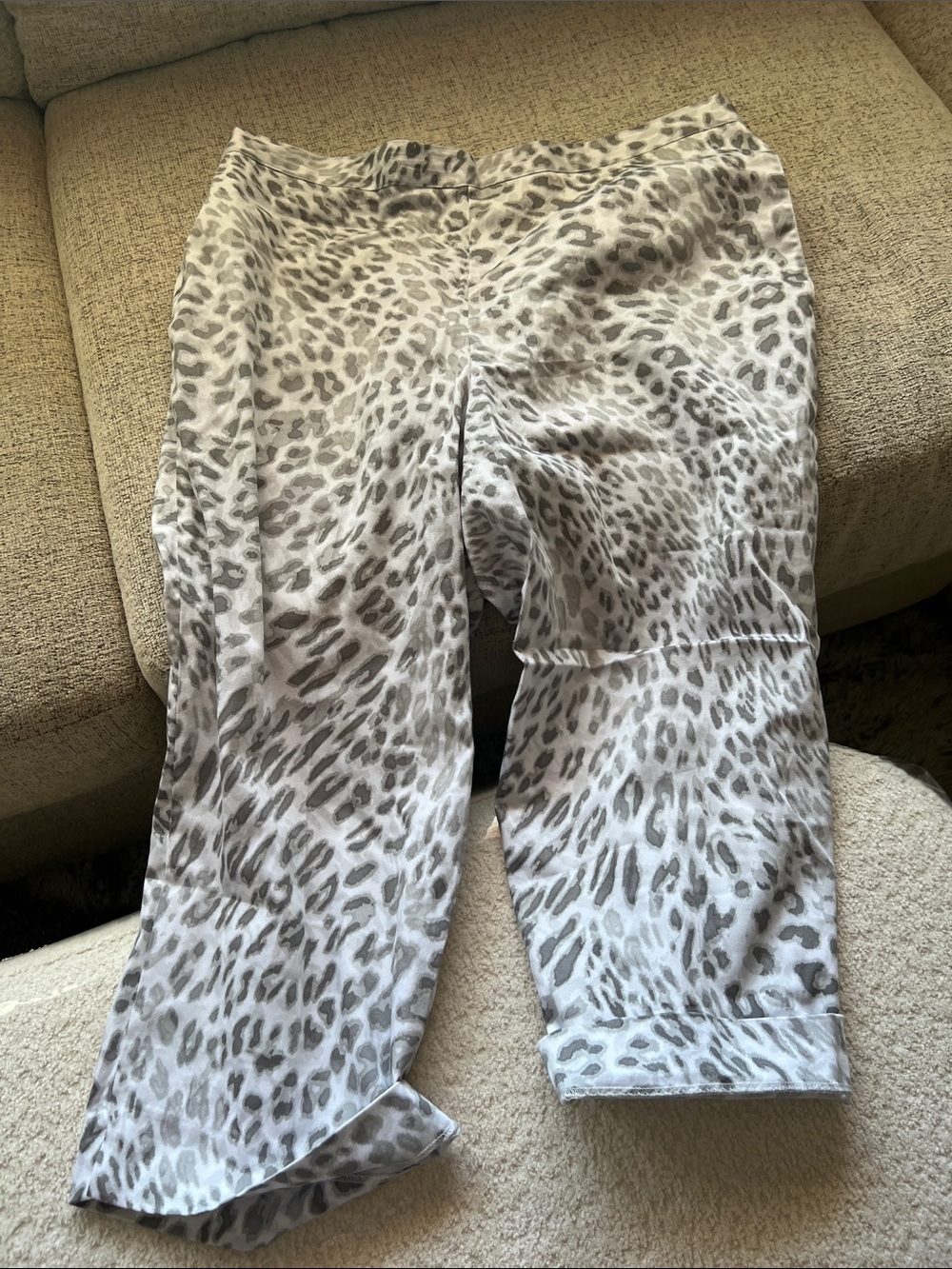 Classic Light Gray Leopard Capri Pant